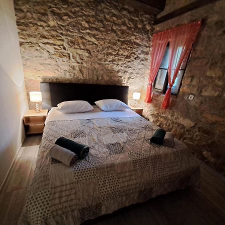 Apartman Zrinka Jesenice  Buitenkant foto