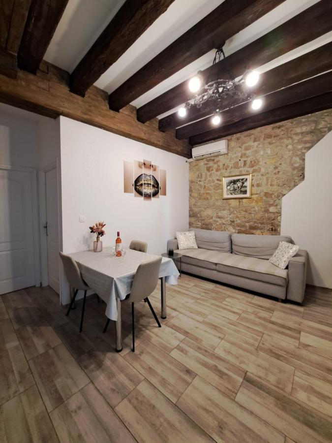 Apartman Zrinka Jesenice  Buitenkant foto