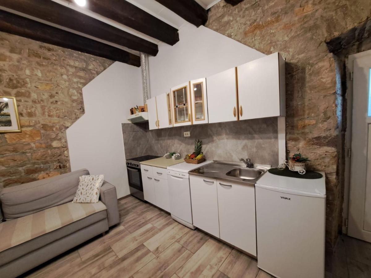 Apartman Zrinka Jesenice  Buitenkant foto