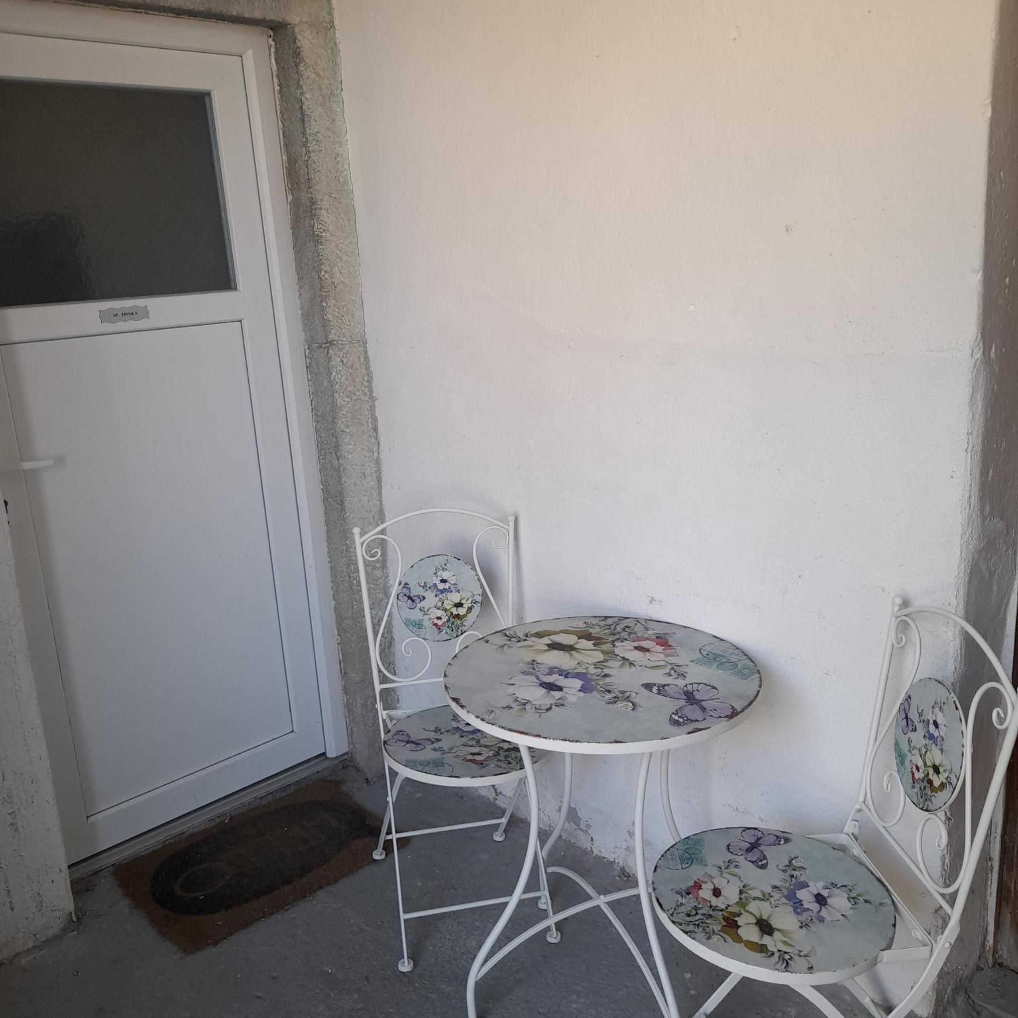 Apartman Zrinka Jesenice  Buitenkant foto